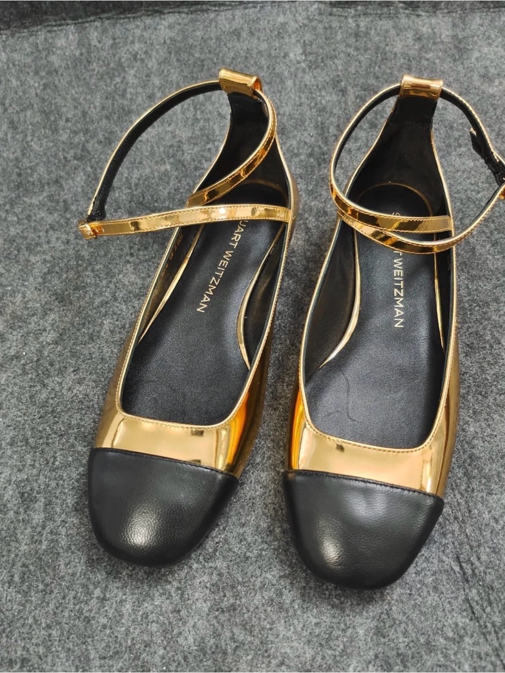 NWOB Stuart Weitzman Women's Eden Ankle Cap Toe Gold Strap Flats Size 6.5 B